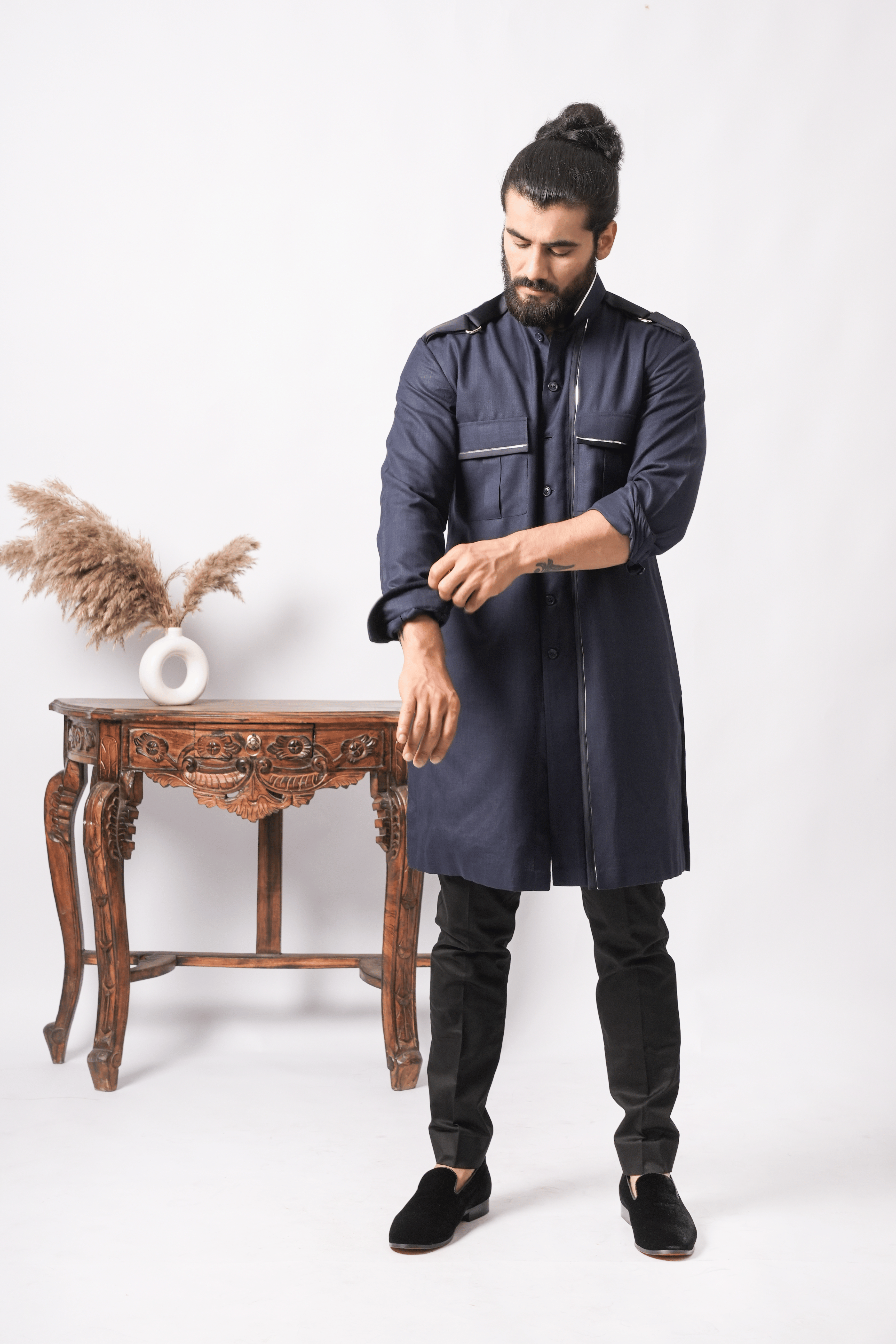 Detailed Vanguard Kurta