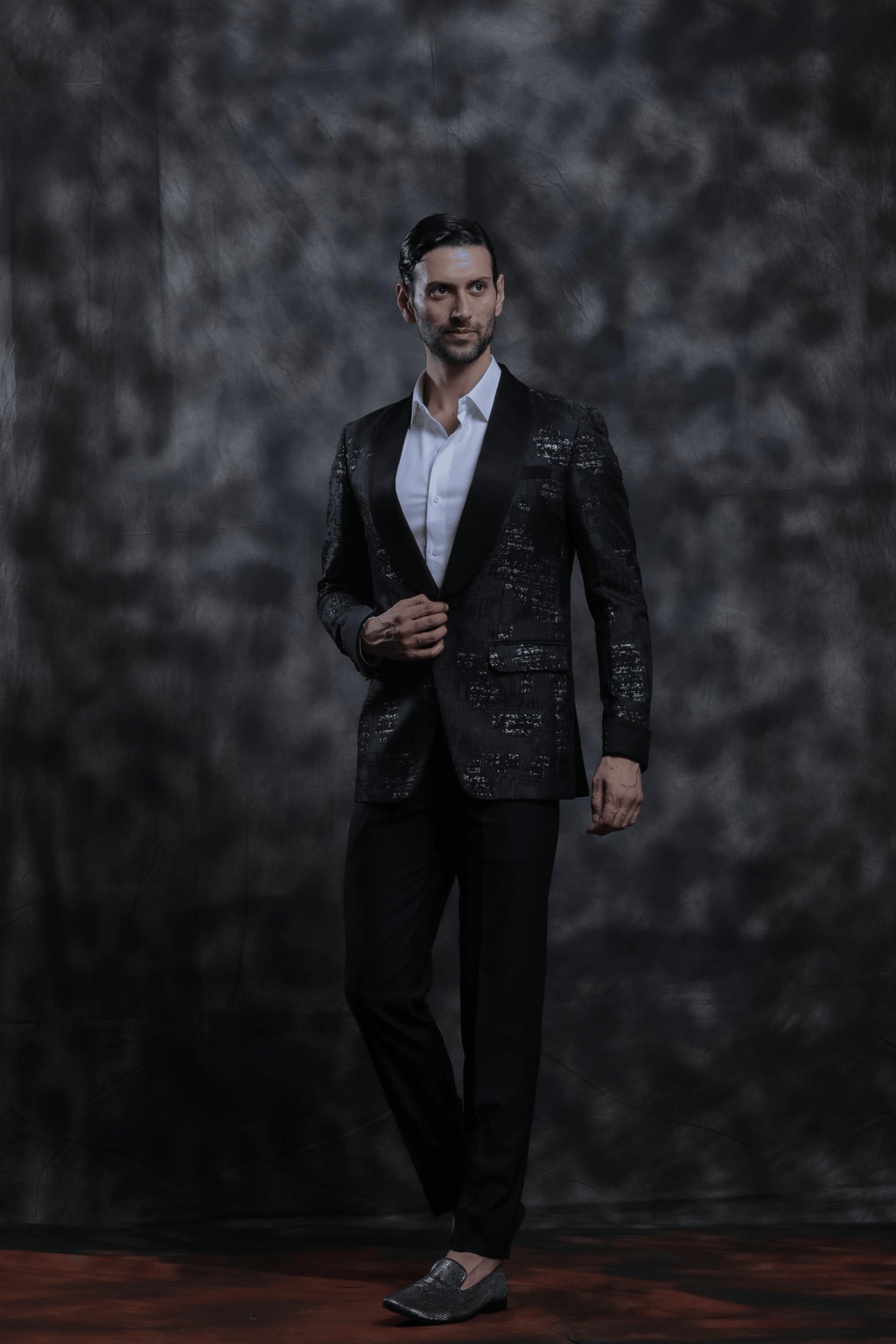 Shadow Grid Tuxedo
