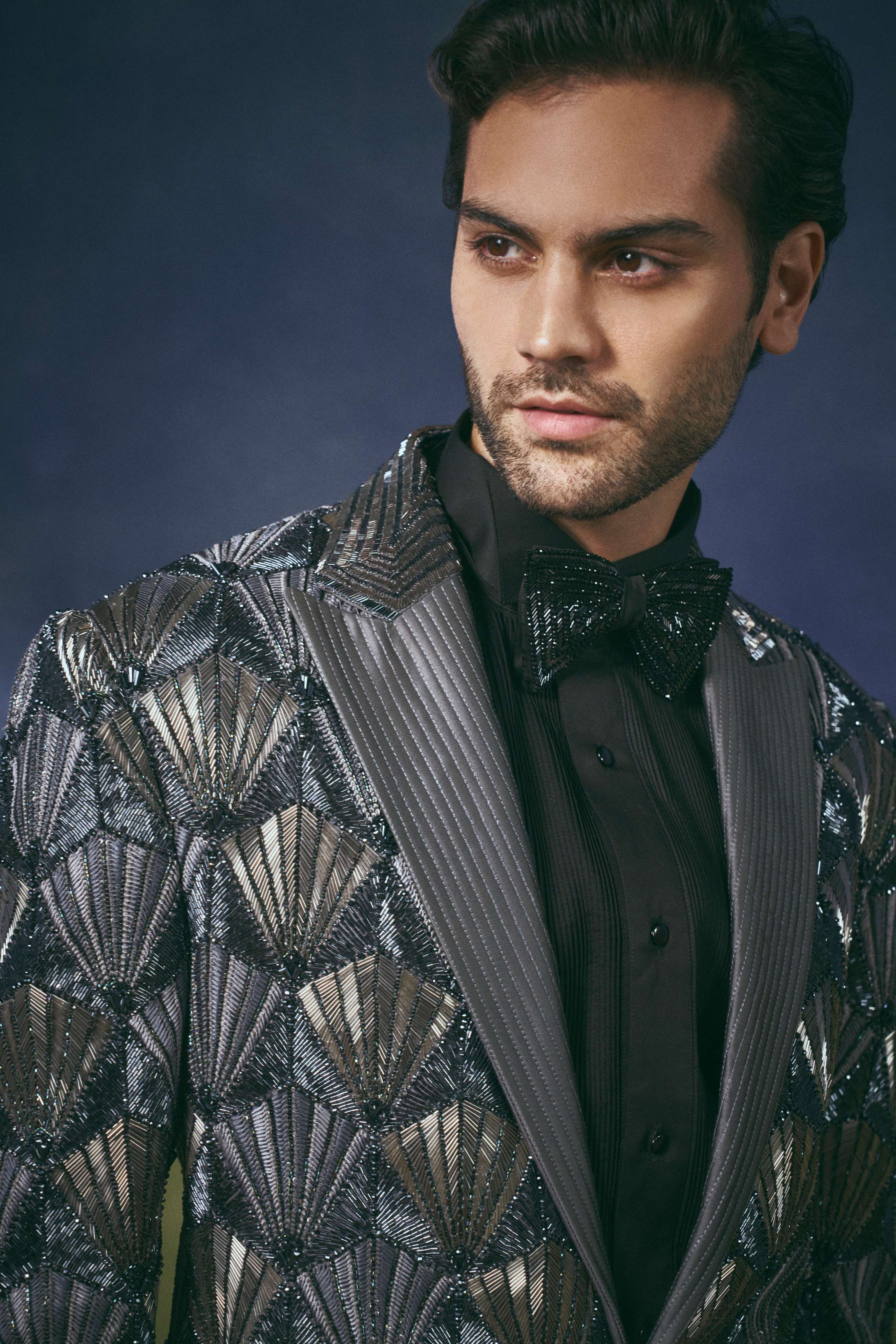 Fanfare Noor Tuxedo