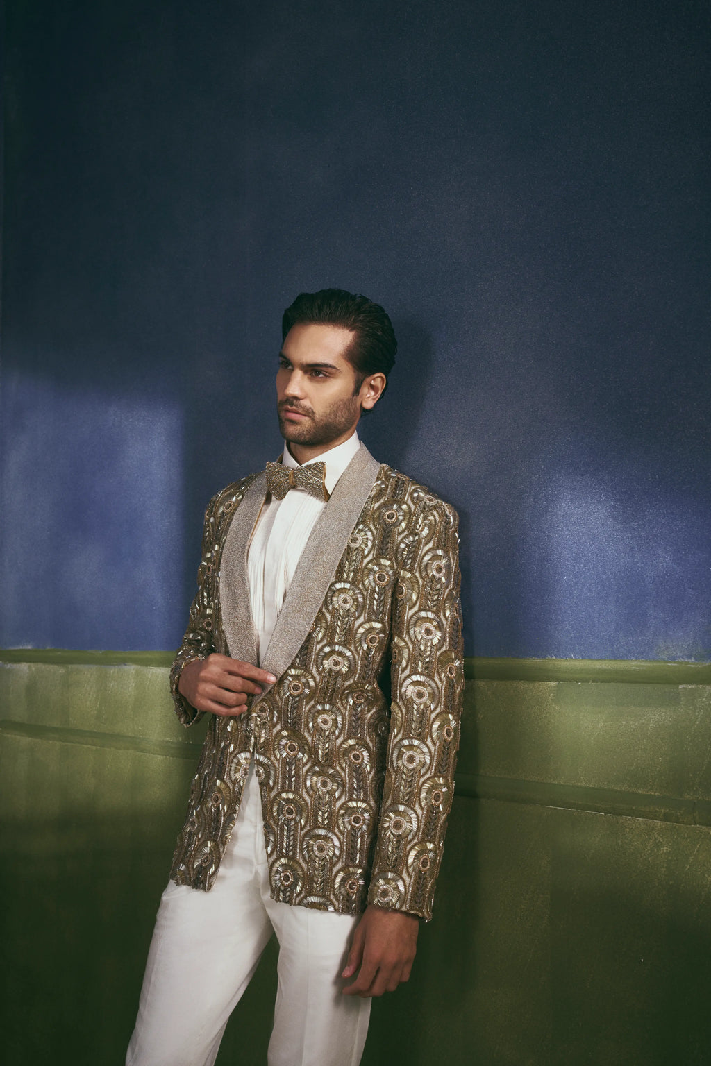 Darbar Crest Tuxedo