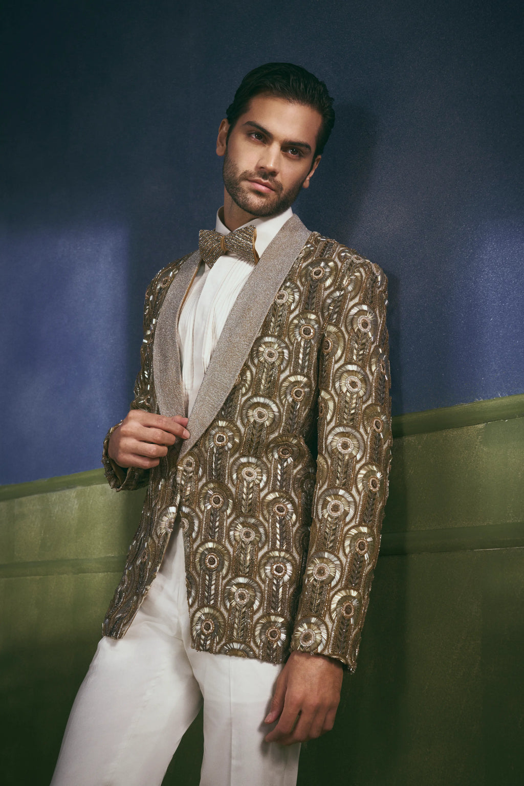 Darbar Crest Tuxedo