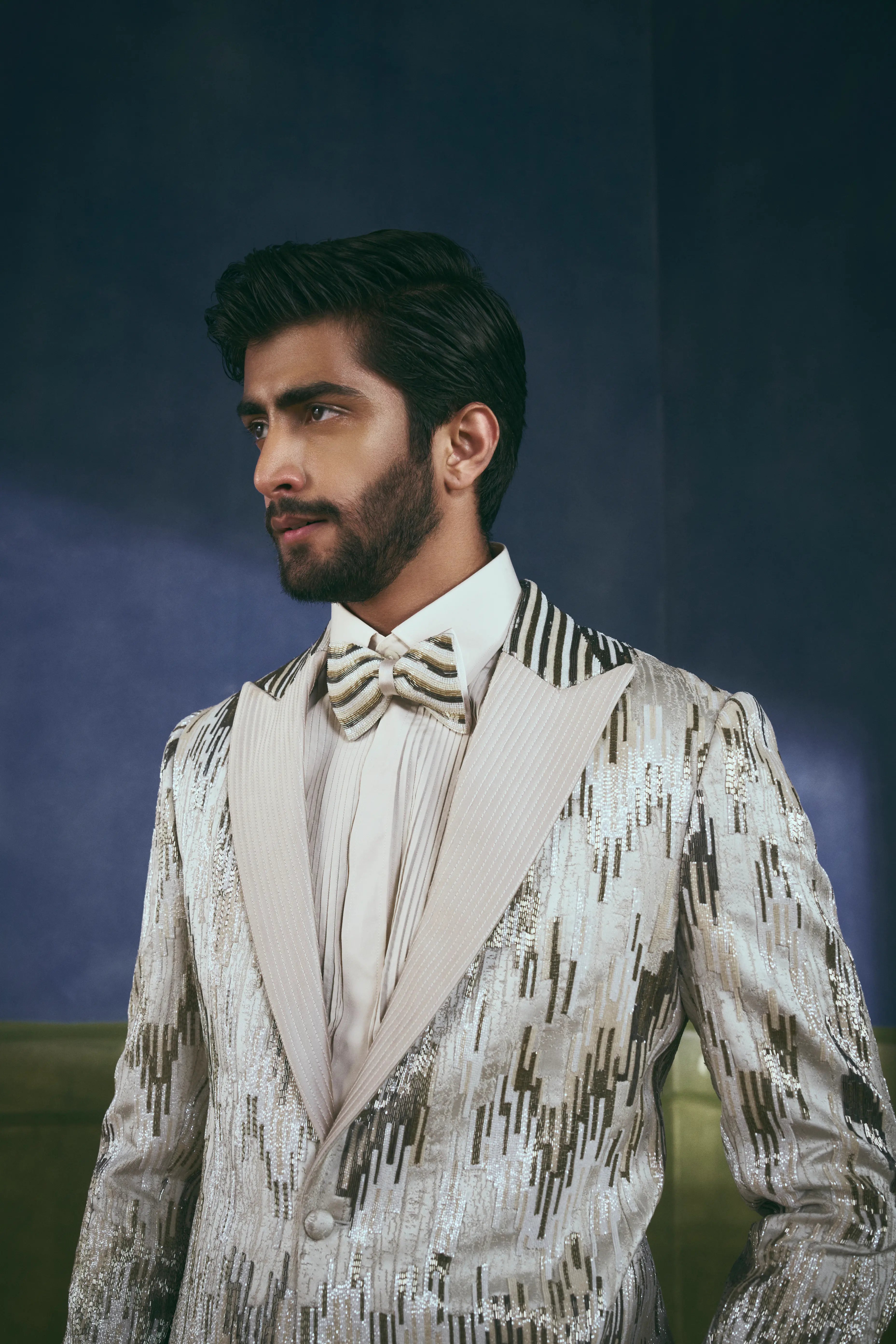 Gilt Staccato Tuxedo