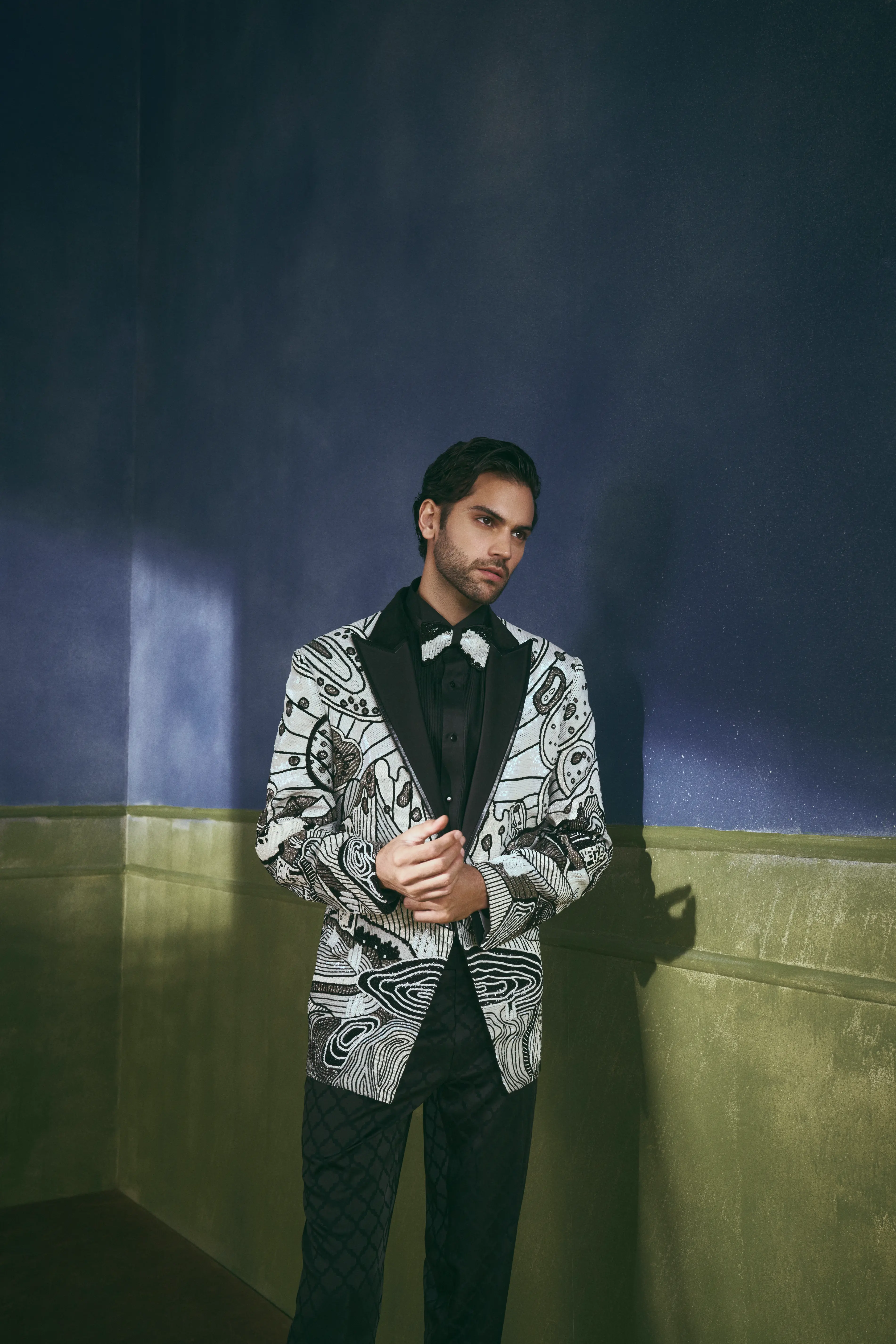 Calligraffiti Tuxedo