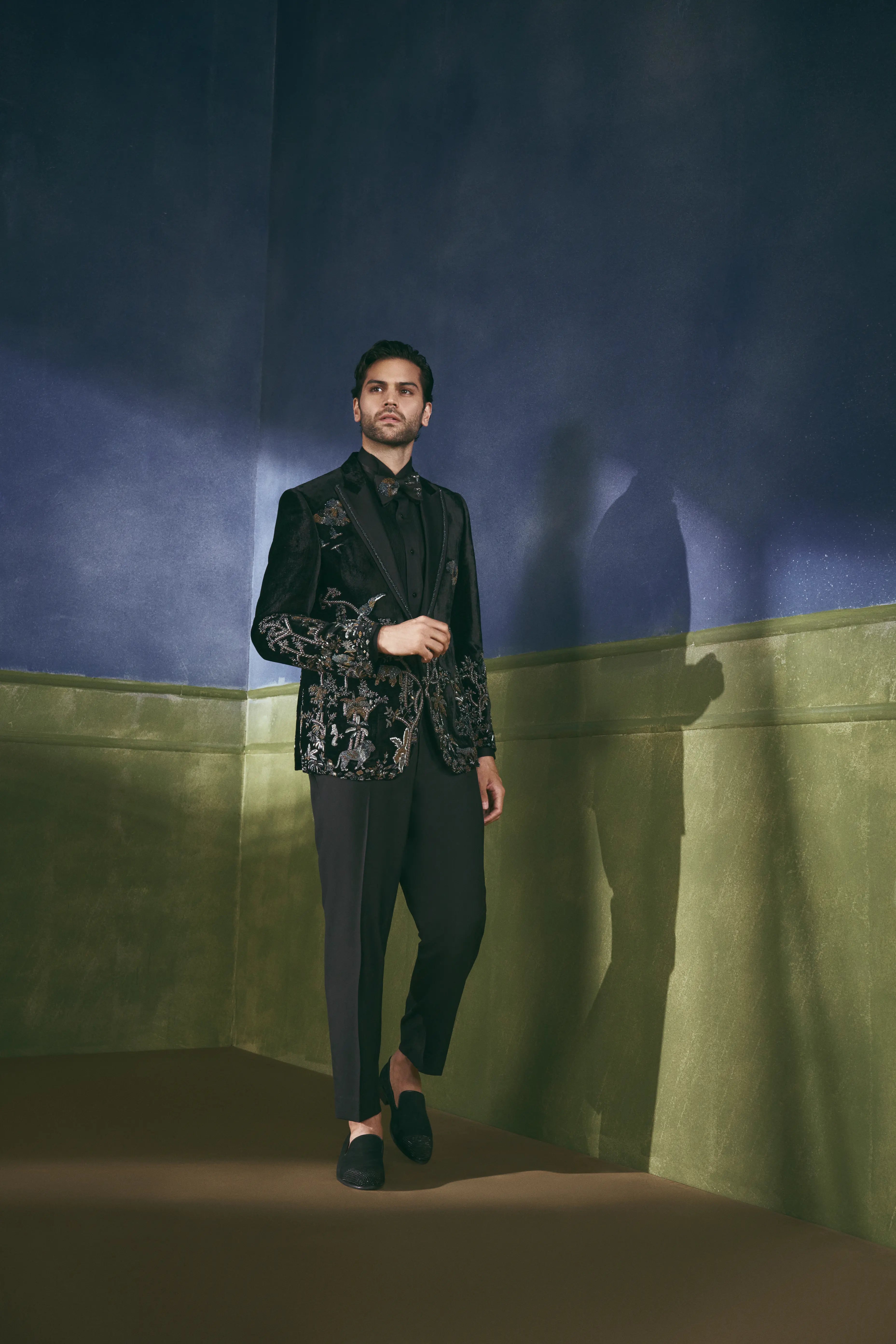Baronial Bloom Tuxedo